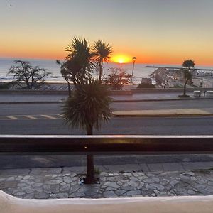 Exclusivo Departamento Frente A Playa Grande